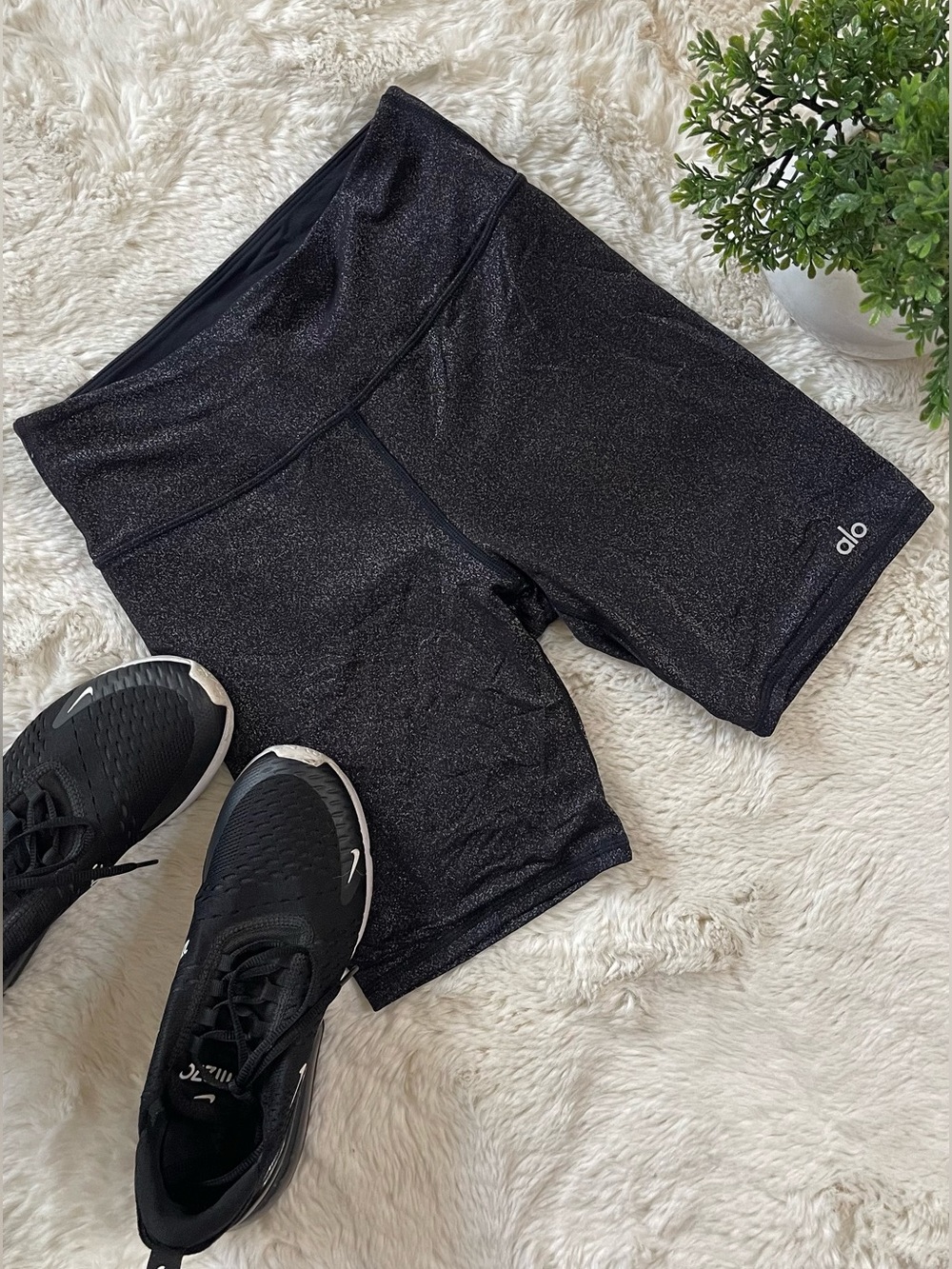Alo Yoga Black Silver Shimmer Glitter Biker Shorts S